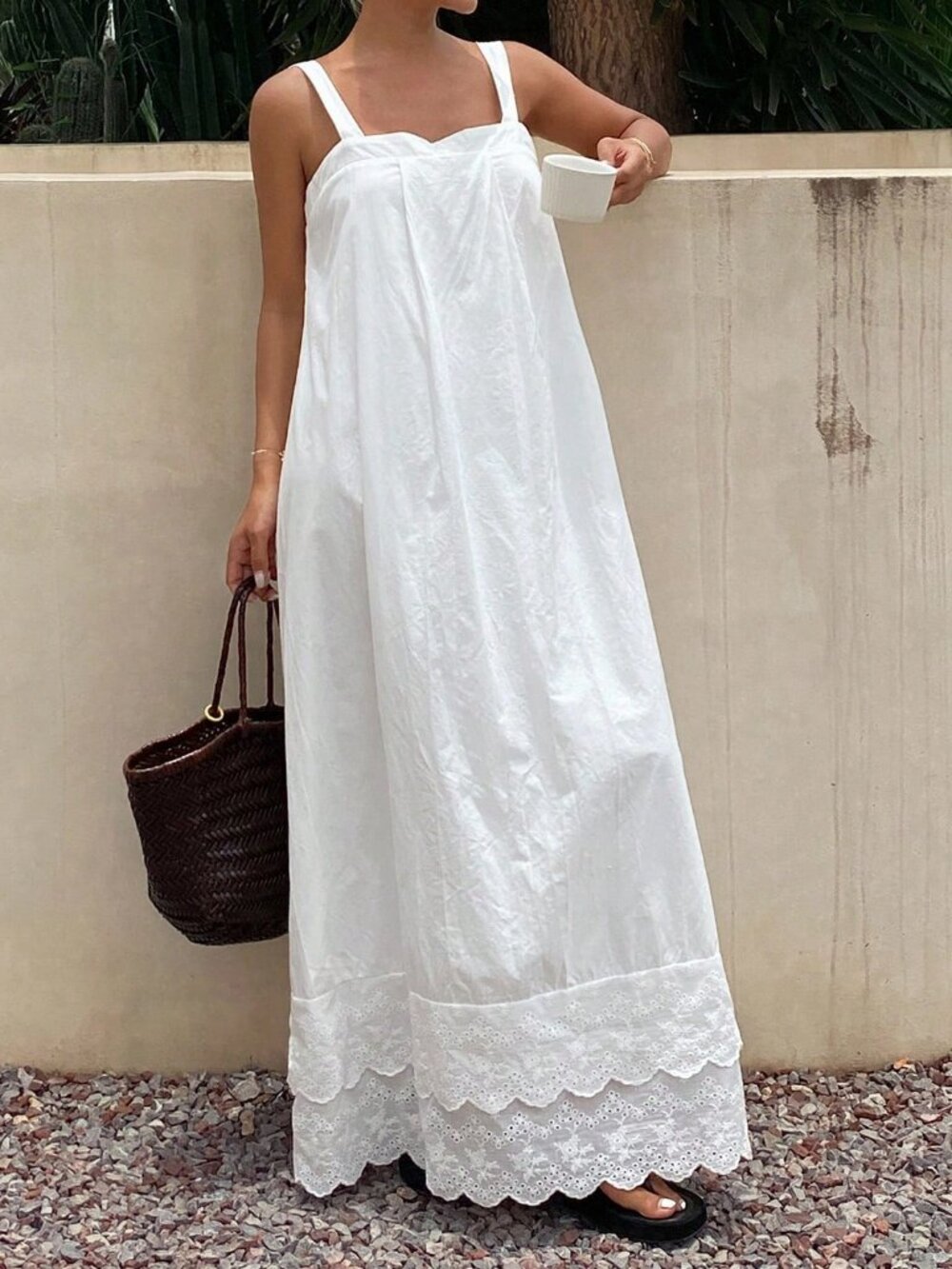White Casual Women's Embroidery Detail Hem Maxi Dress - Picture 4 of 6